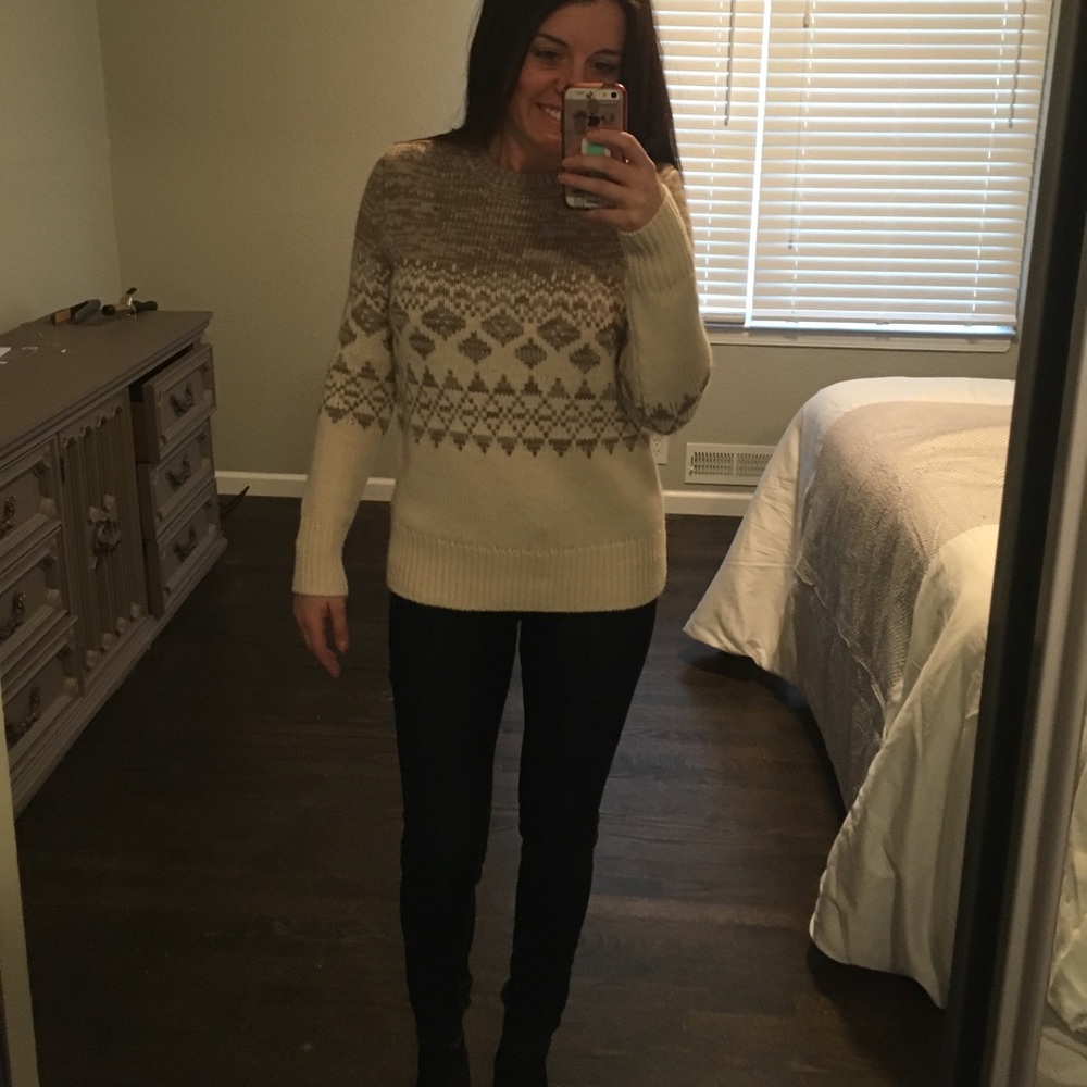 Women’s Banana Republic Sweater